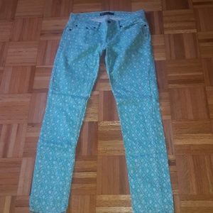 Levi printed jeans